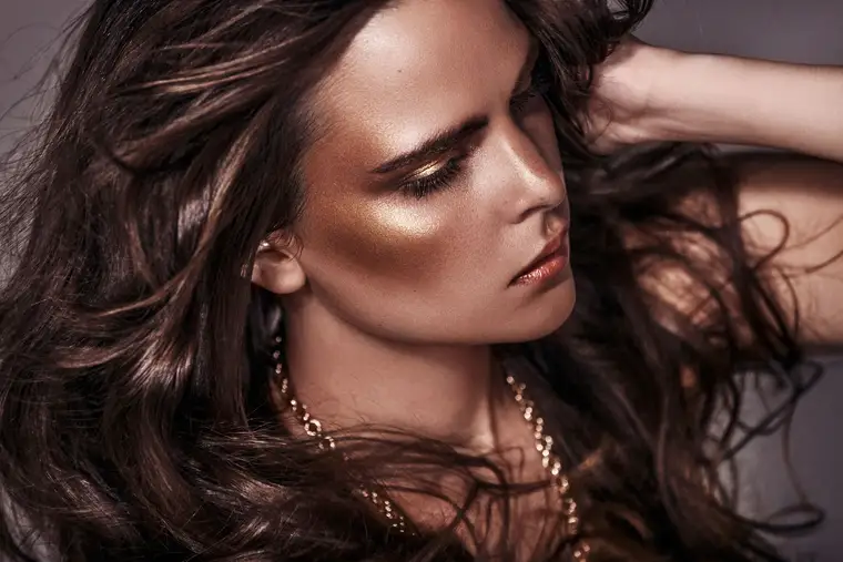 Frame Four portfolio work: 159919 8273756 b2 3