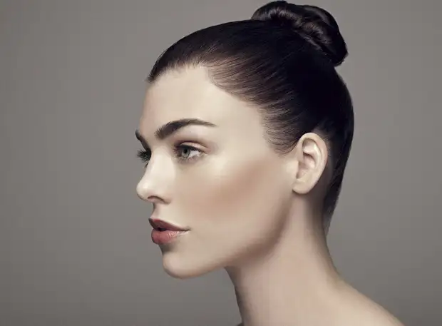 Frame Four portfolio work: BeautyT 6